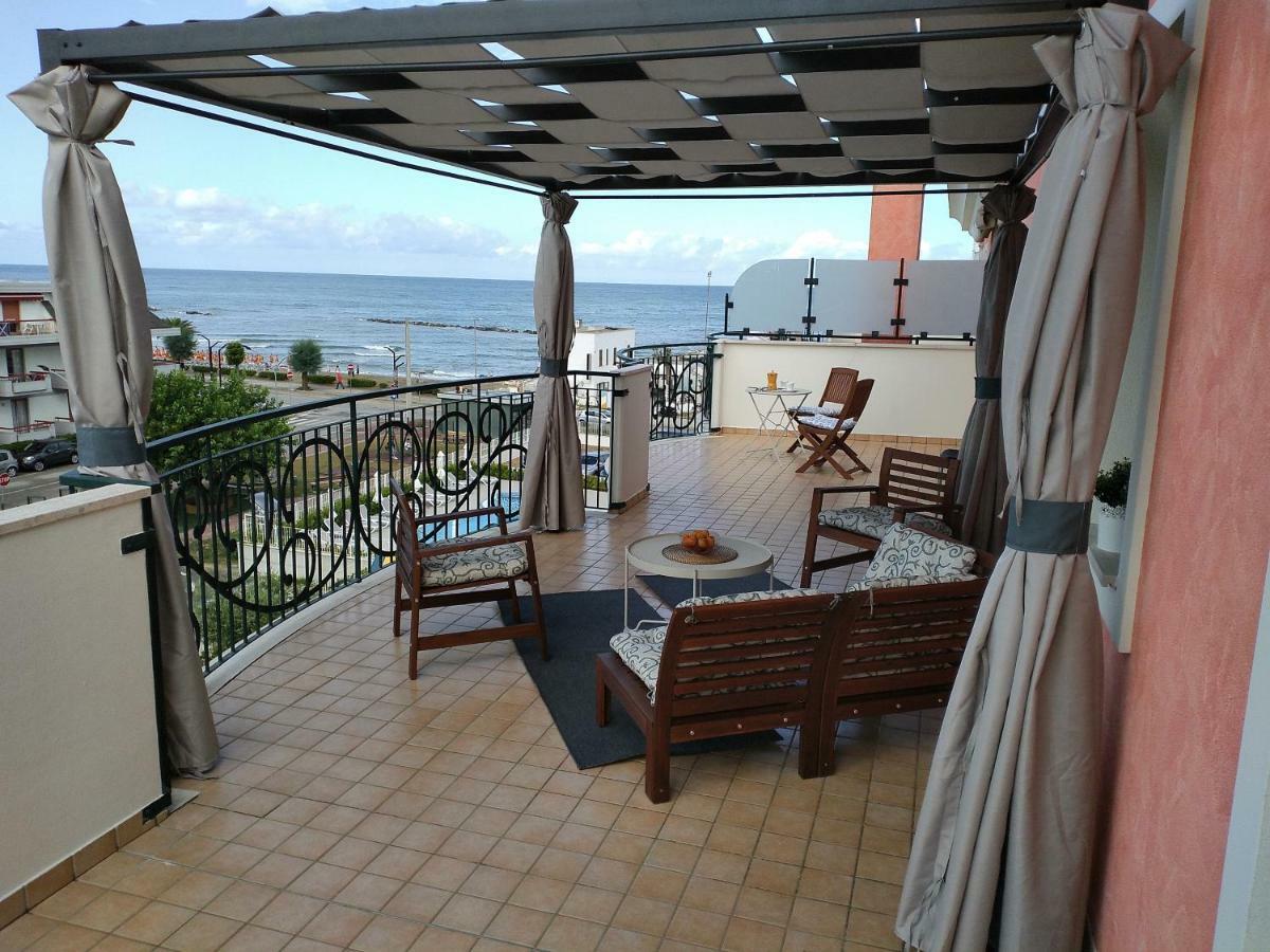 马帝斯兹罗Penthouse On The Adriatic Sea公寓 外观 照片
